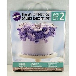 The Wilton Method of Cake Decorating Course 2 Student Decorating Kit 2116-2117